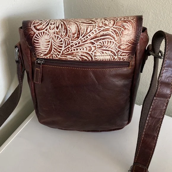 Jack Georges Savio Horseshoe Crossbody Bag Buffalo Leather Brown Cream - Picture 2 of 11